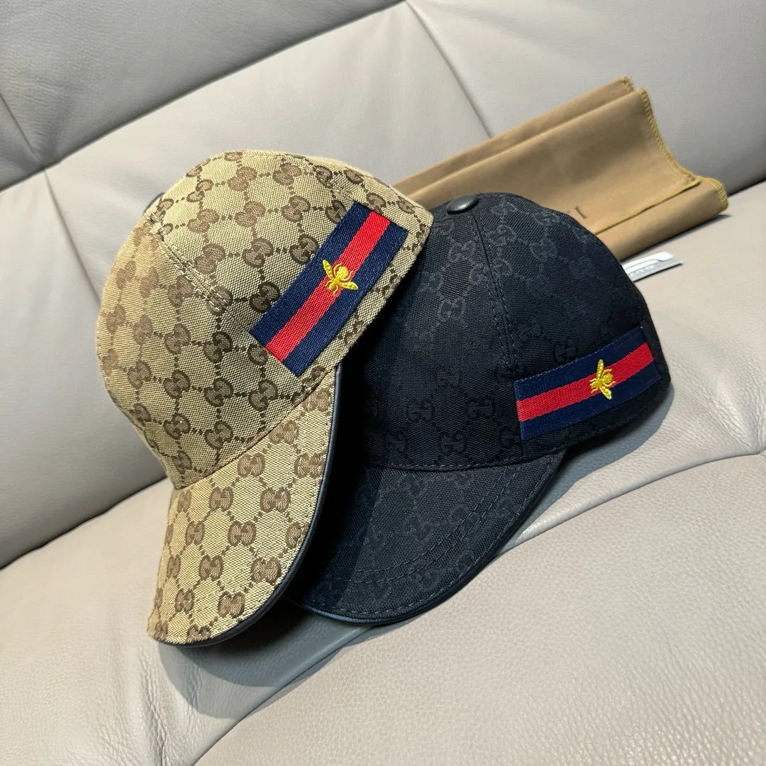 p90 ten thousand year classic model shipped!   , Gucci (Gucci) classic original baseball cap, bee webbing, 1:1 mold opening and customization at the counter, the highest version, original canvas + first-layer cowhide, pure cotton lining, light and breathable! Photographed in real life, suitable for men and women in all seasons, basic head circumference 56cm, adjustable patches.