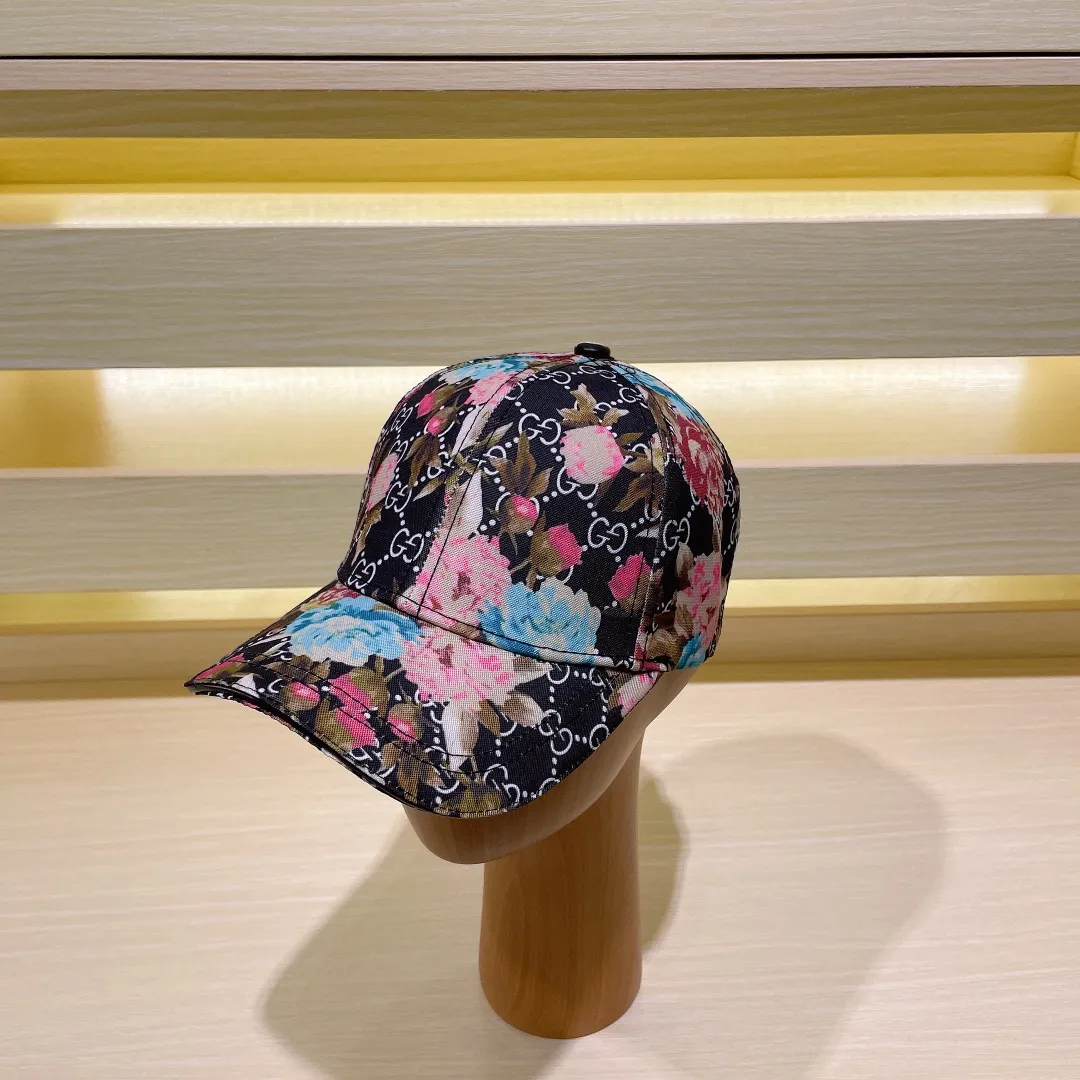 P60💰GUCCI Baseball Cap, new product from the official website, baseball cap, original quality, very popular 🔥🎩 The craftsmanship is very exquisite, high-end and classy! Low-key luxury, easy to carry! Running volume!