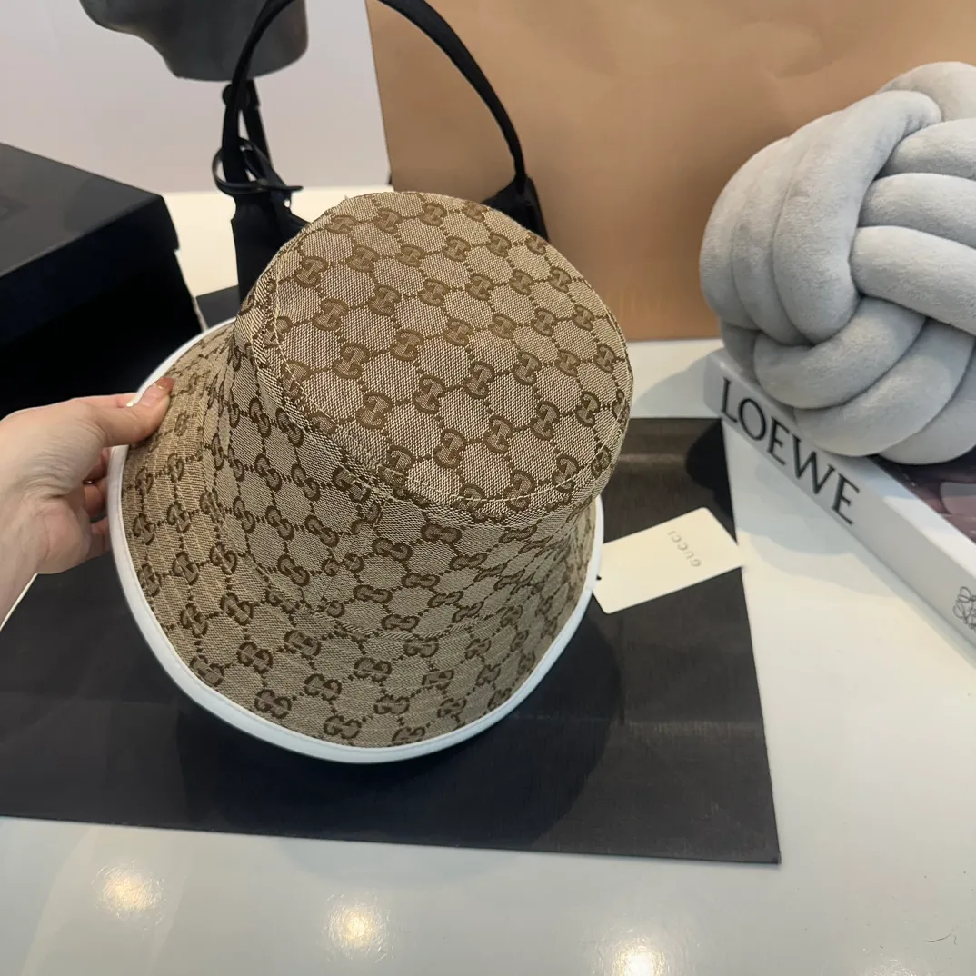 p60 2024 spring style GUCCI Gucci new reversible fisherman hat is synchronized in the counter, hot model shipped, super easy to match, new model is on the shelves