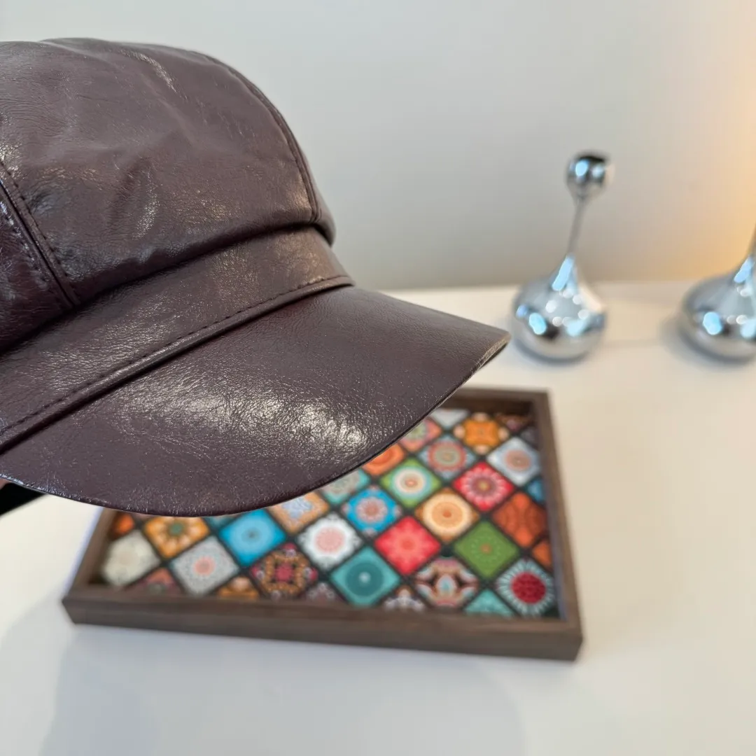 🉐160¥ Gucci new duck bill painter's hat, head circumference 57cm