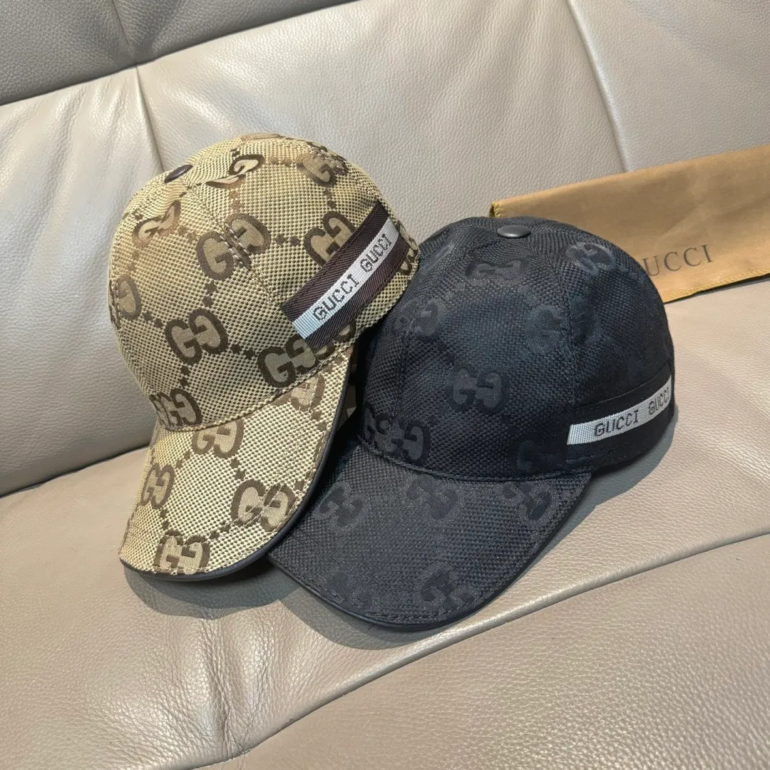 p90., Gucci Gucci’s new original baseball cap, large double G, 1:1 mold opening and customization at the counter, perfect matching pattern, original canvas fabric + first-layer cowhide, light and breathable! The basic head circumference is 56cm, and the patch is adjustable.