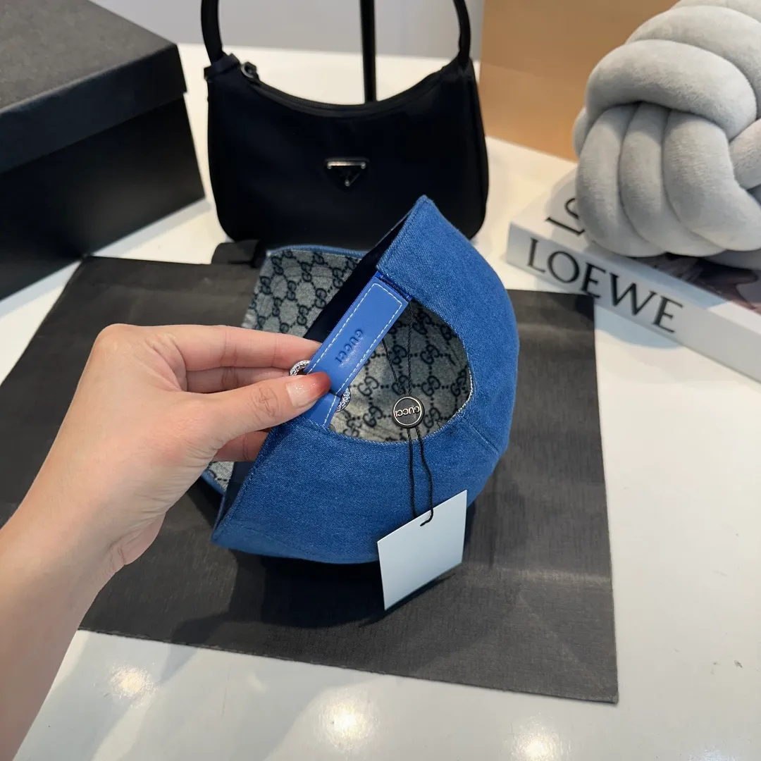 P80 GUCCI 2025 new washed denim baseball cap at the counter, very trendy! Casual and sports style, classic production, super easy to match!