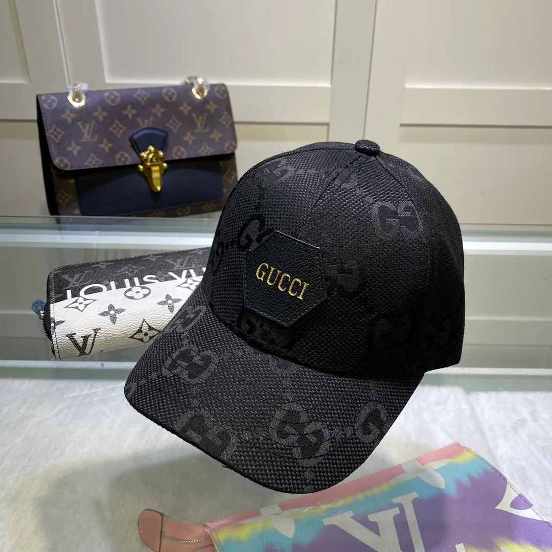 P70💰Gucci Baseball Cap GUCCI🧢Original quality is now available 🔥🎩 The craftsmanship is very exquisite, high-end and classy! Low-key luxury, easy to carry! Running volume! 【68211469】