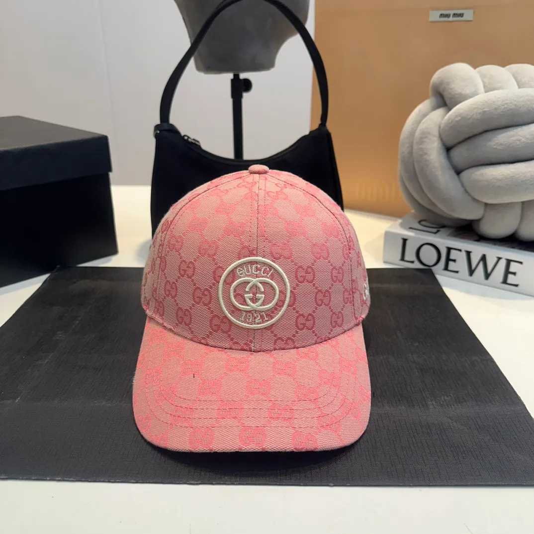P60 GUCCI Gucci new counter model baseball cap, new model shipped, big brand model is super easy to match, hurry up