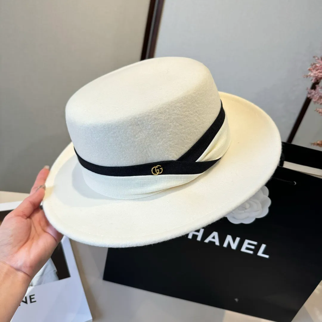 💰190¥ White Gucci new wool top hat, flat top hat, 100% wool fabric 🦙%, head circumference 57cm