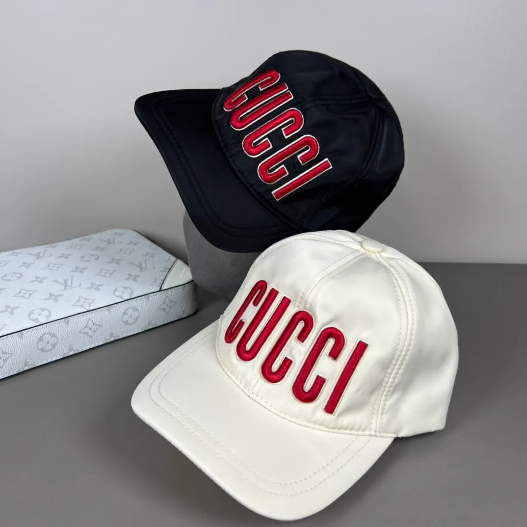 P46💰Gucci Baseball Cap♥️GUCCI🧢Official website new product, baseball cap, original quality, hot arrival 🔥🎩 The craftsmanship is very exquisite, high-end and classy! Low-key luxury, easy to carry! Running volume!