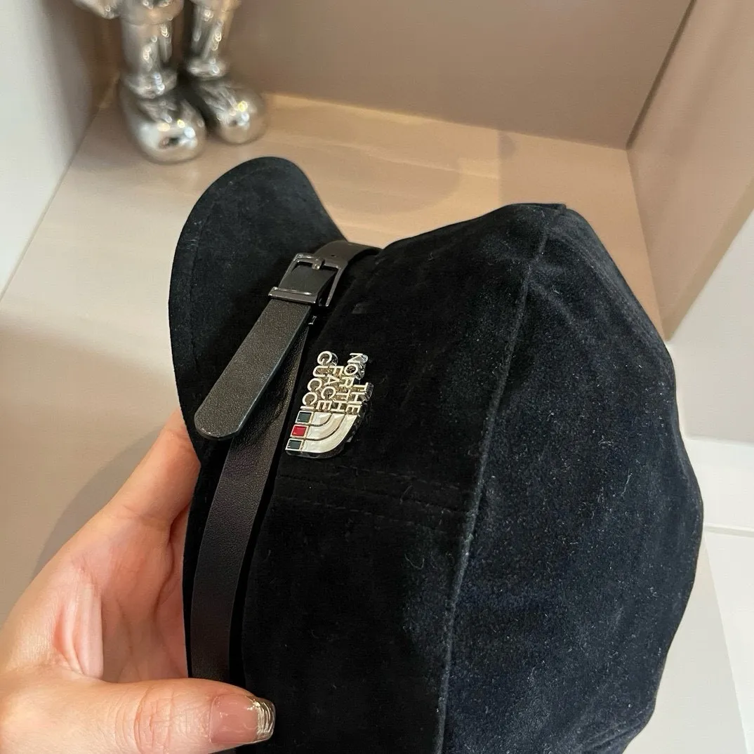💰100¥ Gucci new peaked military cap, head circumference 57cm