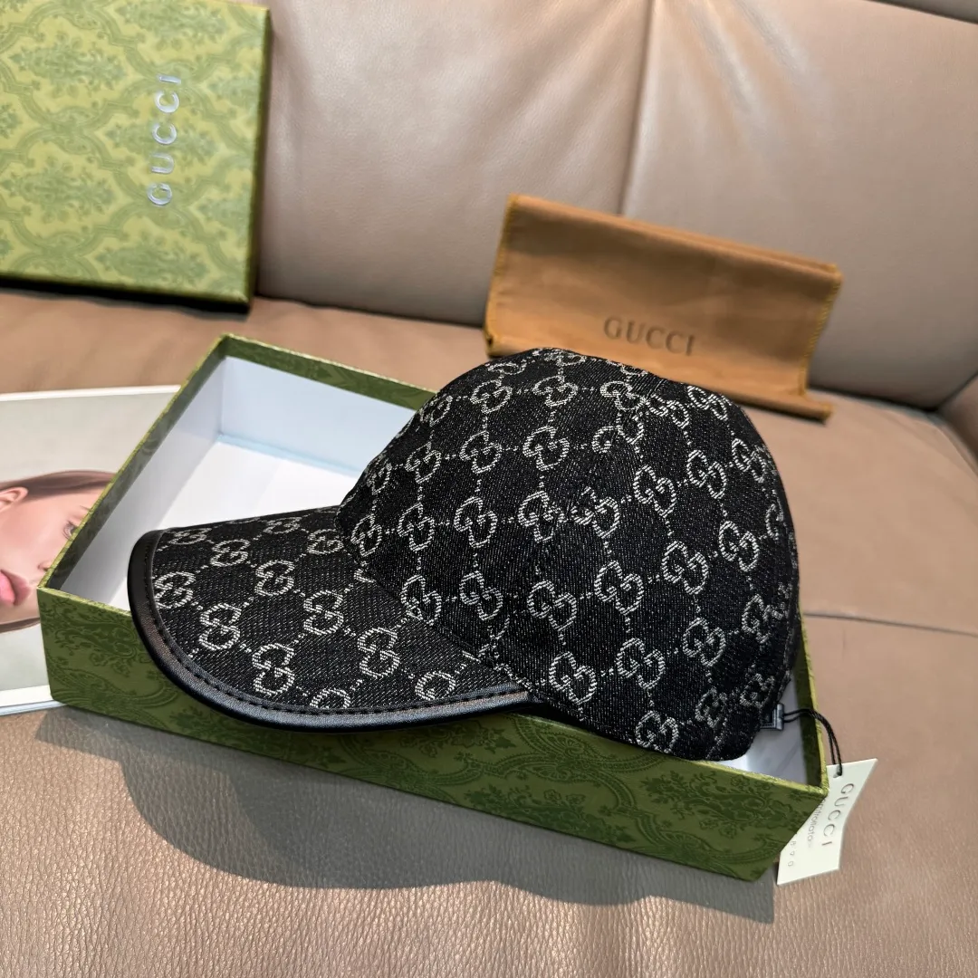 p90, Gucci (Gucci) classic original baseball cap, double G denim jacquard, retro design, 1:1 mold customization at the counter! Original denim fabric + first-layer cowhide, light and breathable! Actual photo, suitable for men and women, basic head circumference 56cm, adjustable patch.
