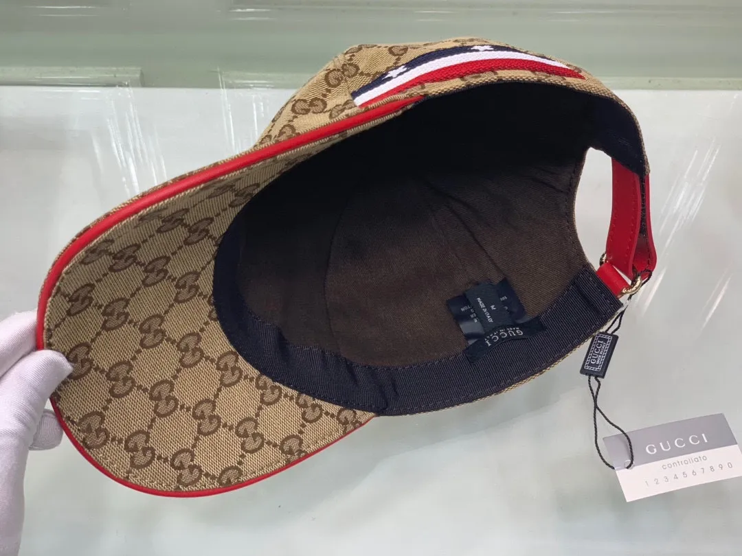 Batch 90, Gucci (Gucci) classic original baseball cap, five-star webbing, 1:1 mold customization, original canvas fabric + first-layer cowhide, popular purchasing agent, versatile style for men and women, great quality! The basic head circumference is 56cm, and the patch is adjustable.