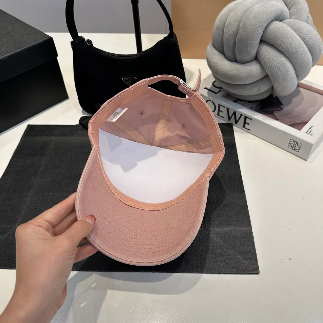 P60 Gucci Baseball Cap GUCCI official website new product, baseball cap, original quality, very popular 🔥The craftsmanship is very exquisite, high-end and classy! Low-key luxury, easy to carry! Running volume!