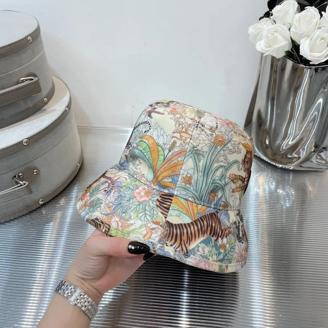 Special batch of 80 Gucci animal print canvas bucket hats. Customized for the Year of the Tiger. Rich natural world atmosphere. Fresh, unique, and limited to summer.
