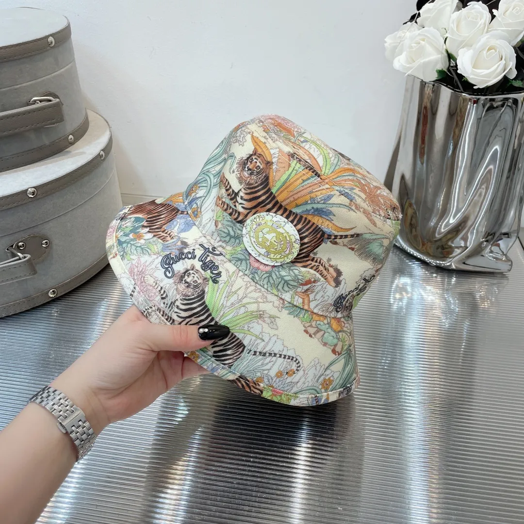 Special batch of 80 Gucci animal print canvas bucket hats. Customized for the Year of the Tiger. Rich natural world atmosphere. Fresh, unique, and limited to summer.