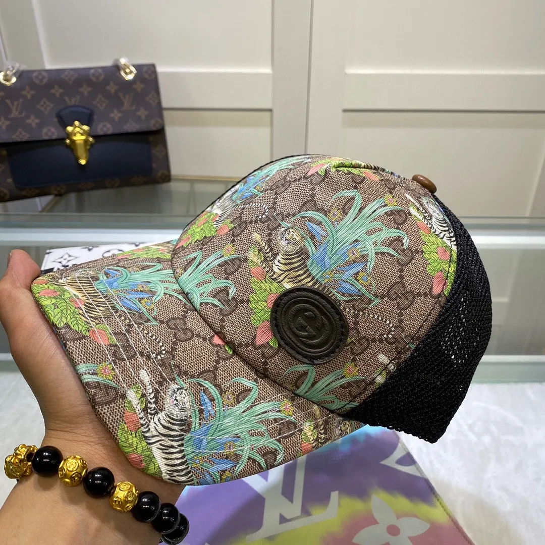 P70💰Gucci Baseball Cap GUCCI🧢Original quality is now available 🔥🎩 The craftsmanship is very exquisite, high-end and classy! Low-key luxury, easy to carry! Running volume! 【68211469】