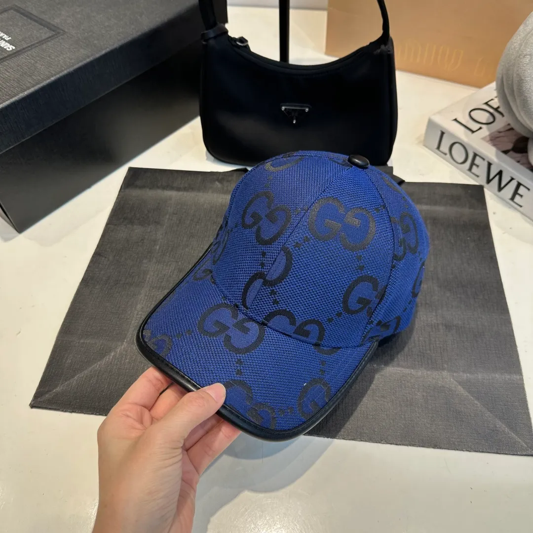P60 Gucci new original baseball cap 🧢, exquisite and pure, stylish and stylish, cool and fashionable, out of stock at the counter, popular, great quality