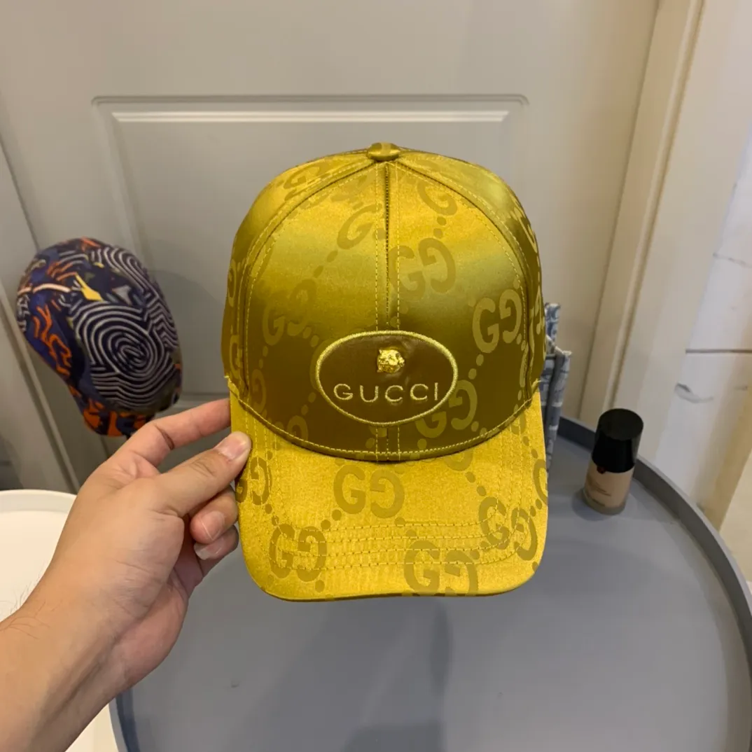 P90 GUCCI Gucci 2021 early spring counter new simple fully embroidered baseball cap, very trendy! Made with double lining, super easy to match with clothes!