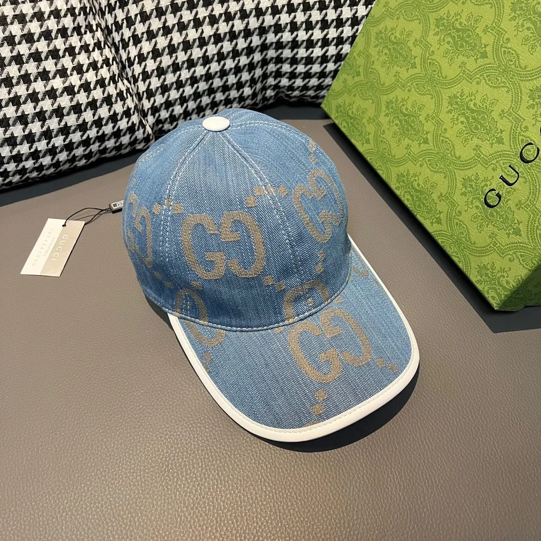 Batch 90, Gucci's new original baseball cap, large double G, 1:1 mold customization at the counter, perfect pattern, original canvas fabric + first-layer cowhide, light and breathable! The basic head circumference is 56cm, and the patch is adjustable.