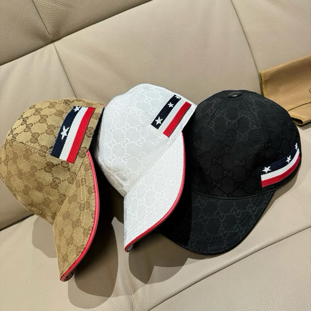 p90, Gucci (Gucci) classic original baseball cap, five-star webbing, 1:1 mold customization, original canvas + first-layer cowhide, popular purchasing agent, versatile style for men and women, great quality! The basic head circumference is 56cm, and the patch is adjustable.
