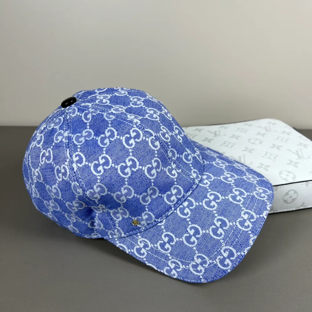 P60💰Gucci Baseball Cap♥️GUCCI🧢Official new product, baseball cap, original quality, hot arrival 🔥🎩 The craftsmanship is very exquisite, high-end and classy! Low-key luxury, easy to carry! Running volume!