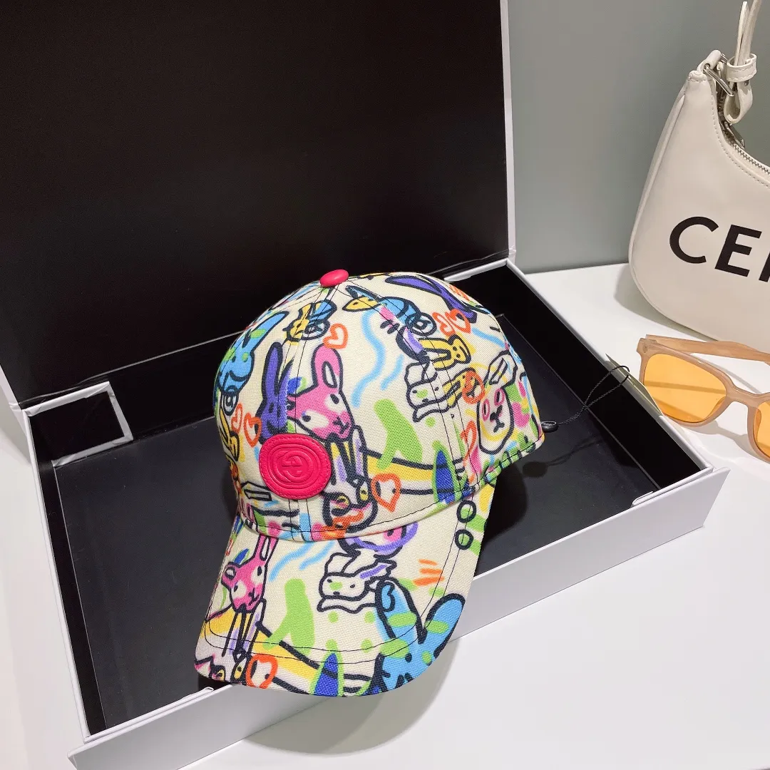 P60💰GUCCI Baseball Cap, new product from the official website, baseball cap, original quality, very popular 🔥🎩 The craftsmanship is very exquisite, high-end and classy! Low-key luxury, easy to carry! Running volume!