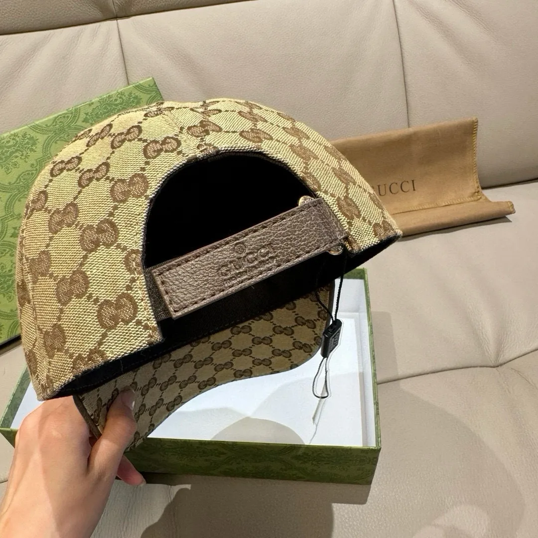 P90., Gucci (Gucci) new original baseball cap, small tiger head, the latest model at the counter, 1:1 mold customization, genuine mold hardware, original canvas fabric + first layer of cowhide, original quality! The quality is great, the basic head circumference is 56cm, and the patch is adjustable.
