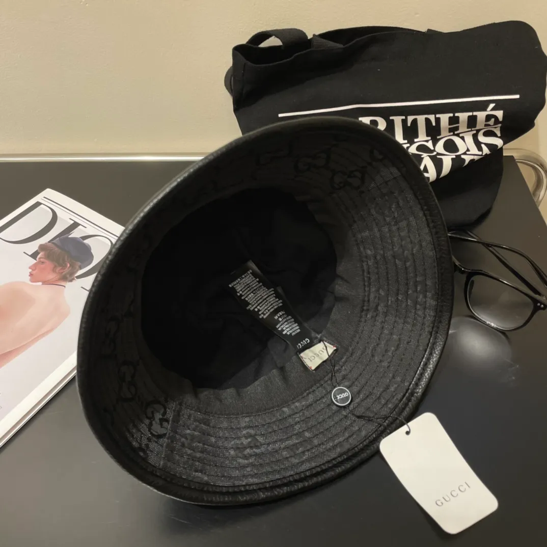 P54💰 High version GUCCI leather bucket hat synchronized with counters, hot shipments, super beautiful and easy to match, simple and elegant