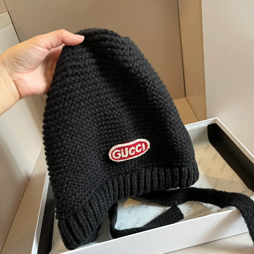 💰90¥ Gucci new knitted cold hat ear protection hat