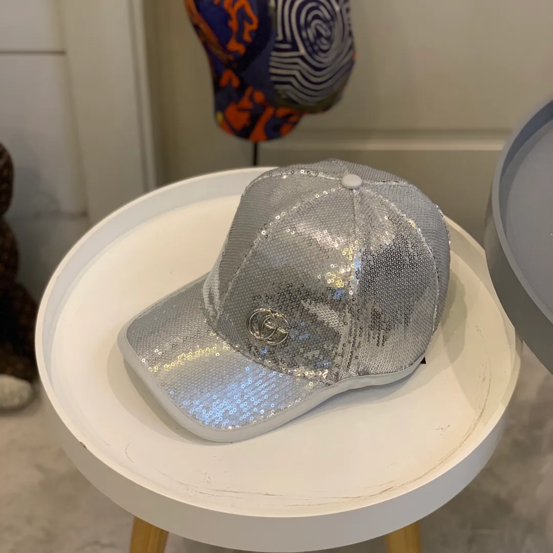 P90 Gucci Baseball Cap GUCCI Sequined Baseball Cap The new Gucci baseball cap from the official website🧢The original quality is very popular. The craftsmanship is very exquisite, and it is high-end and classy! Low-key luxury, easy to carry! Running volume!