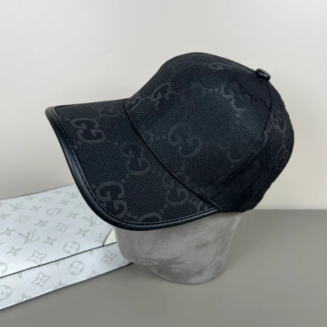 P56💰Gucci Baseball Cap♥️GUCCI🧢Official website new product, baseball cap, original quality, hot arrival 🔥🎩 The craftsmanship is very exquisite, high-end and classy! Low-key luxury, easy to carry! Running volume!