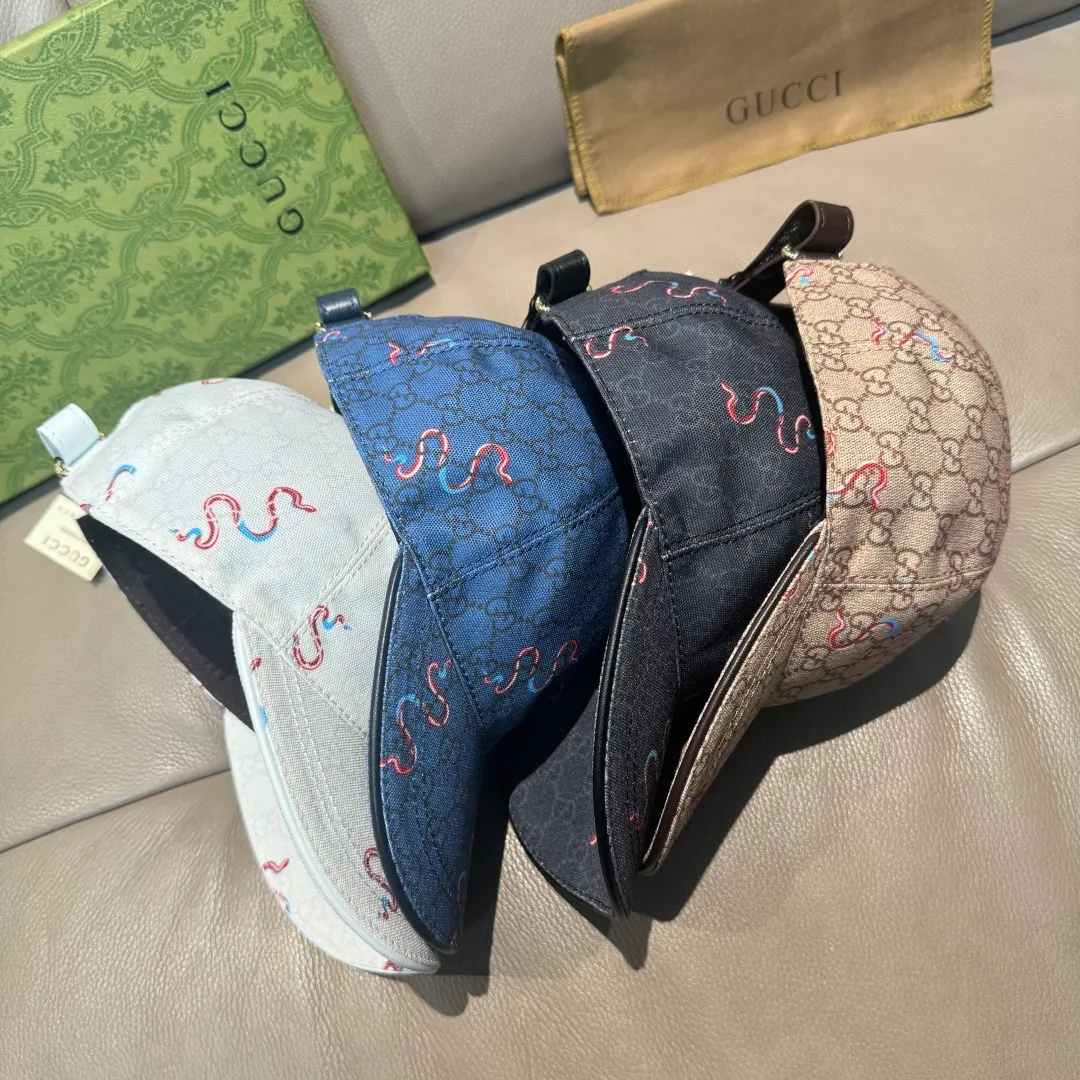 p90., Gucci Gucci’s new original baseball cap, limited edition for the Year of the Snake, crazy snake double G jacquard, 1:1 mold opening and customization at the counter, perfect anti-pattern, original canvas fabric, light and breathable! Basic head circumference 56cm, adjustable.