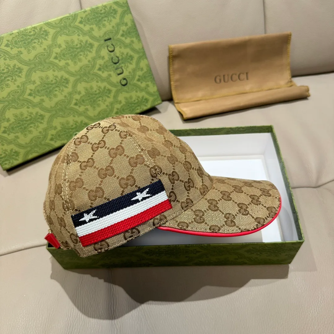p90, Gucci (Gucci) classic original baseball cap, five-star webbing, 1:1 mold customization, original canvas + first-layer cowhide, popular purchasing agent, versatile style for men and women, great quality! The basic head circumference is 56cm, and the patch is adjustable.