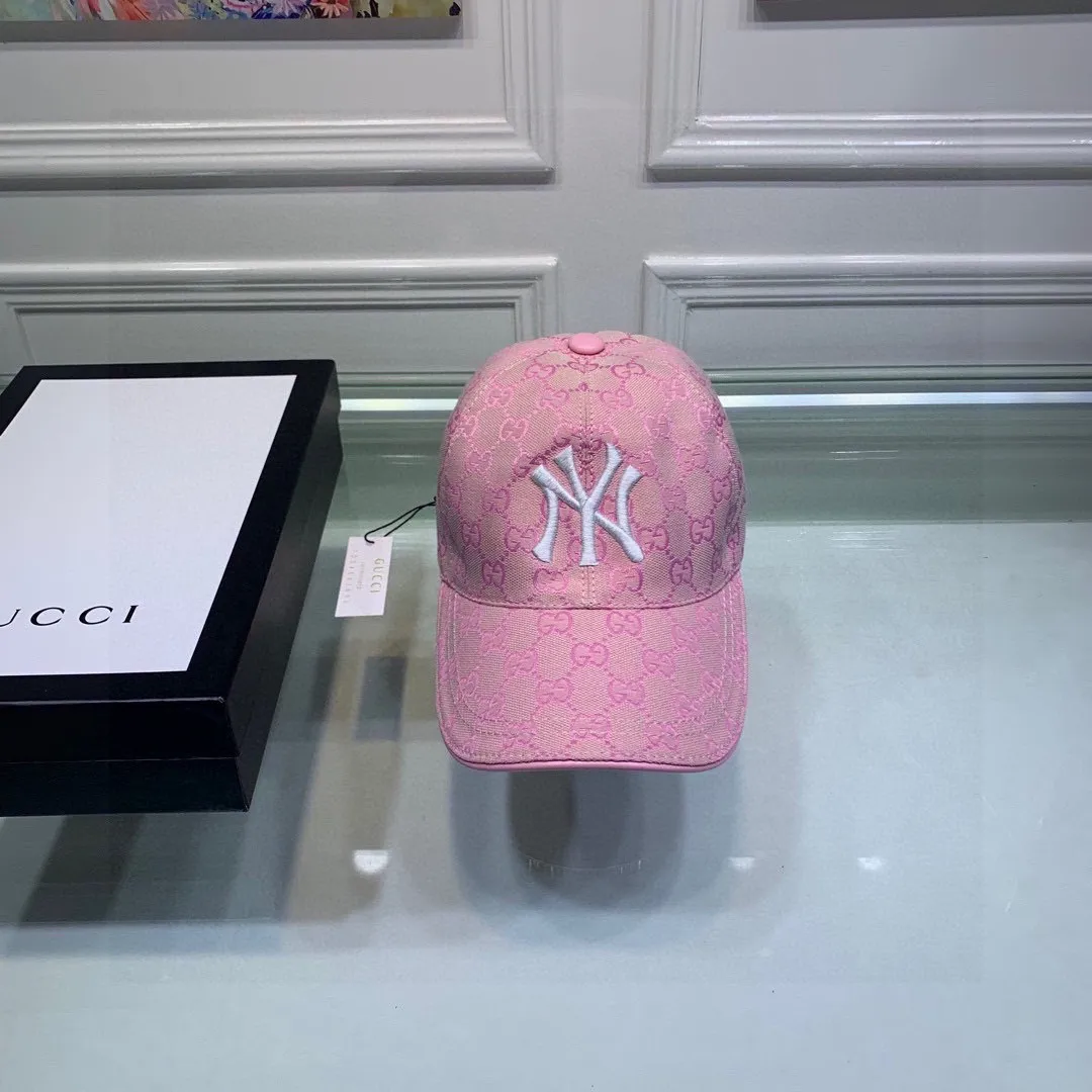 🉐120 hot-selling full-color NY&Gucci (Gucci) cooperation baseball cap, the latest model at the counter, NY embroidery, 1:1 mold customization, original breathable sail fabric + first-layer cowhide, perfect details, original quality, exclusive physical shooting, suitable for men and women. 😄Four colors are in stock at the counter!