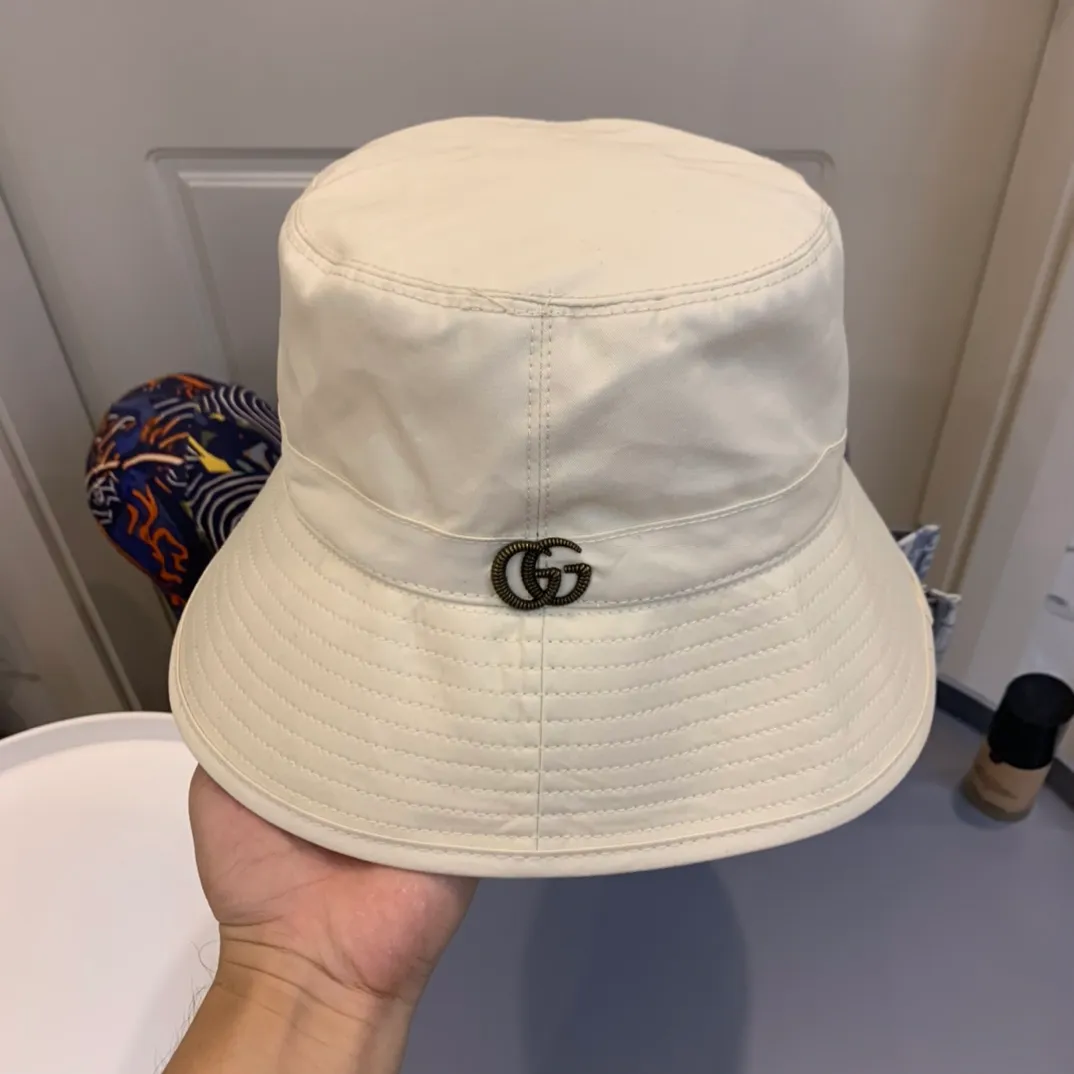 P130 GUCCI Gucci cotton simple fisherman hat, light luxury, low-key minimalist style, invincible sun protection and slimming! Be a quiet little woman! A must-have summer shade for babies! Super convenient storage Material: 100% cotton Head circumference: 57 cm