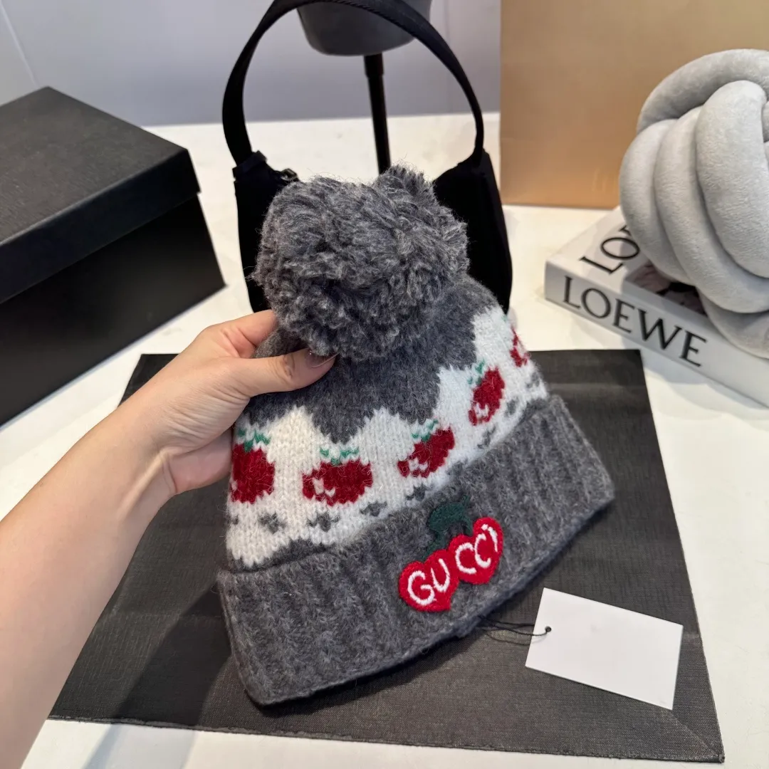 P60 Gucci knitted beanie, unisex