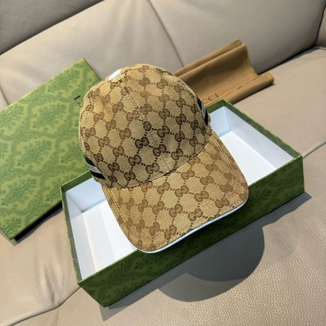 p90, Gucci (Gucci) new spring and summer original baseball cap, logo webbing, 1:1 mold customization, original canvas + first-layer cowhide, popular purchasing agent, versatile style for men and women, great quality! The basic head circumference is 56cm, and the patch is adjustable.
