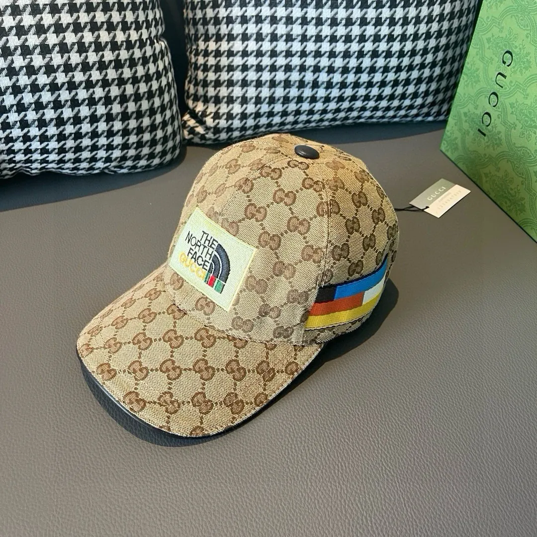 P90, Gucci's new original baseball cap, North Face embroidery! Counter 1:1, imported canvas + first-layer cowhide, popular for purchasing, versatile style for men and women, great quality! The basic head circumference is 56cm, and the patch is adjustable.