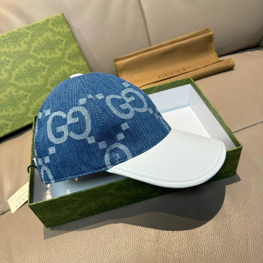 P90, Gucci (Gucci) new original baseball cap, large double G leather, best-selling model at the counter, 1:1 mold customization, original canvas fabric + first-layer cowhide, fashionable and handsome! The quality is great, the basic head circumference is 56cm, and the patch is adjustable.