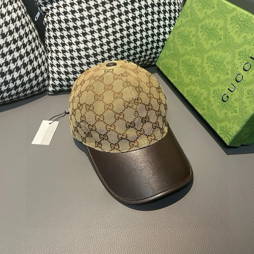 Batch 90, Gucci (Gucci) new original baseball cap, canvas and leather, best-selling model at the counter, 1:1 mold customization, original canvas fabric + first-layer cowhide, fashionable and handsome! The quality is great, the basic head circumference is 56cm, and the patch is adjustable.
