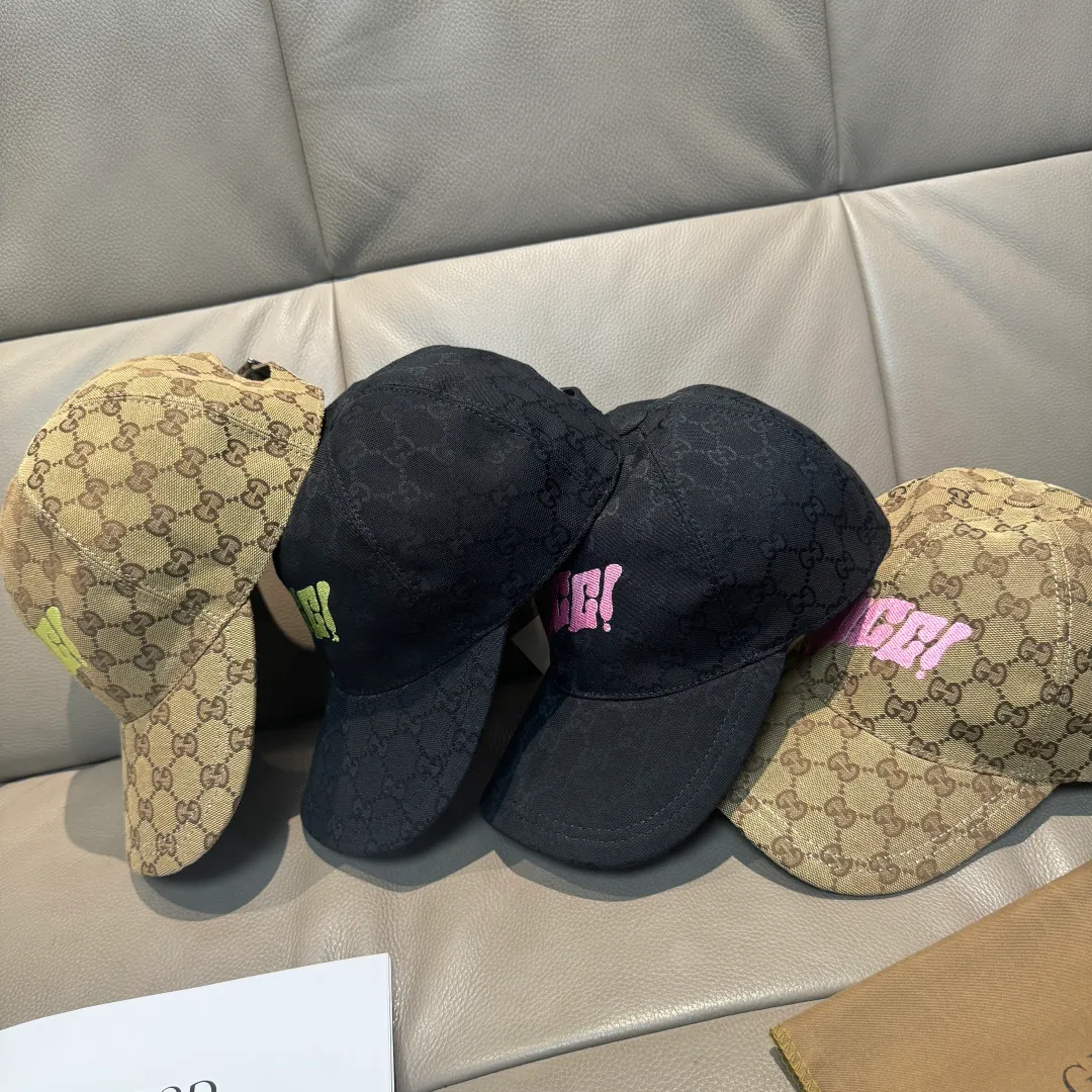 P90, Gucci's new original baseball cap, artistic word embroidery, 1:1 mold customization, heavy embroidery, details comparable to those at counters, original canvas fabric + first-layer cowhide, pure cotton lining, great quality! The first choice for handsome men and beautiful women, fashionable and versatile. Basic head circumference 56, adjustable patch
