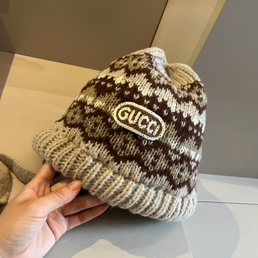 💰90¥ Gucci new knitted cold hat ear protection hat