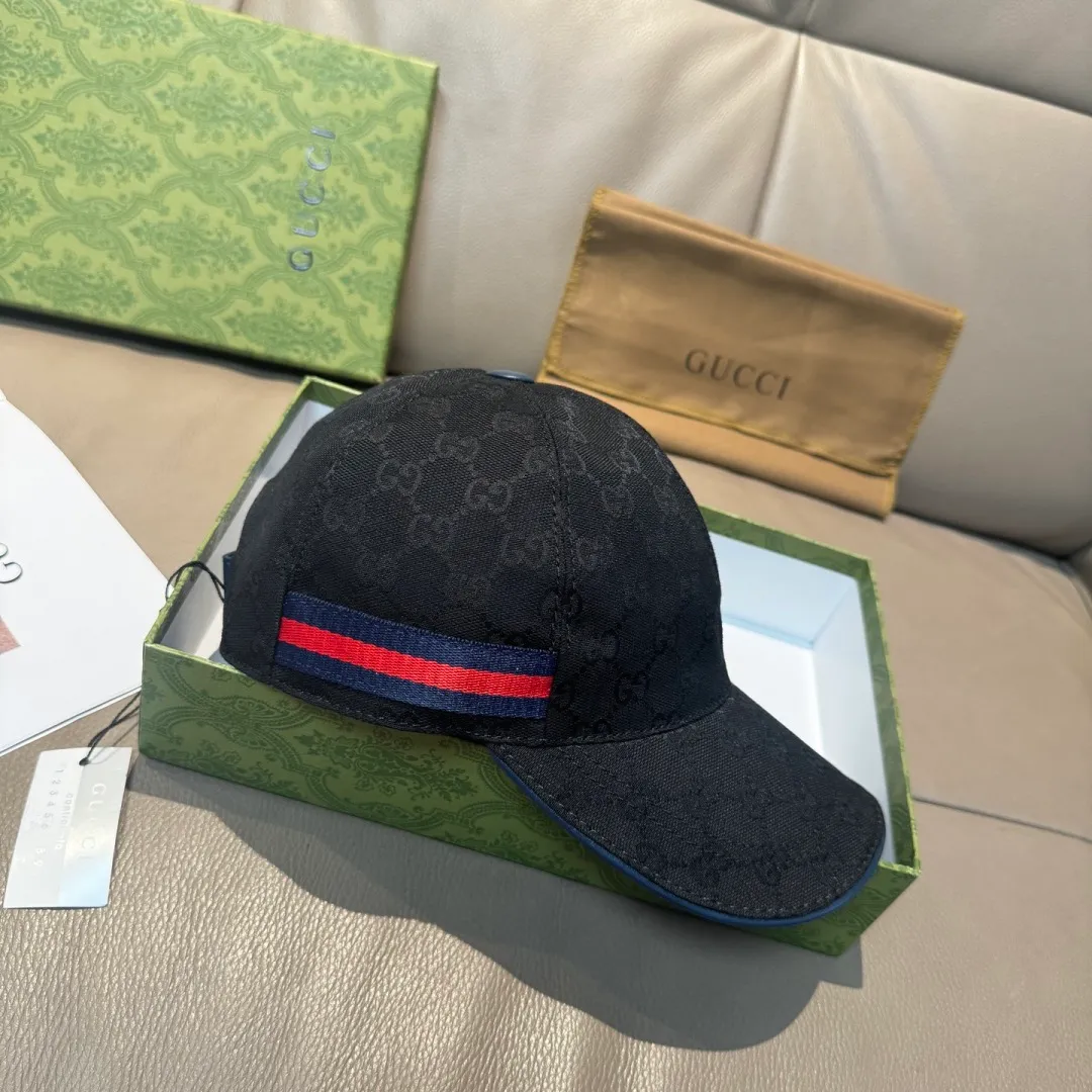 p90 ten thousand year old classic new color is shipped!   , Gucci (Gucci) classic original baseball cap 😍😍 1:1 mold opening and customization at the counter, the highest version, original canvas fabric + first layer of cowhide, light and breathable! Photographed in real life, suitable for men and women in all seasons, basic head circumference 56cm, adjustable patches.