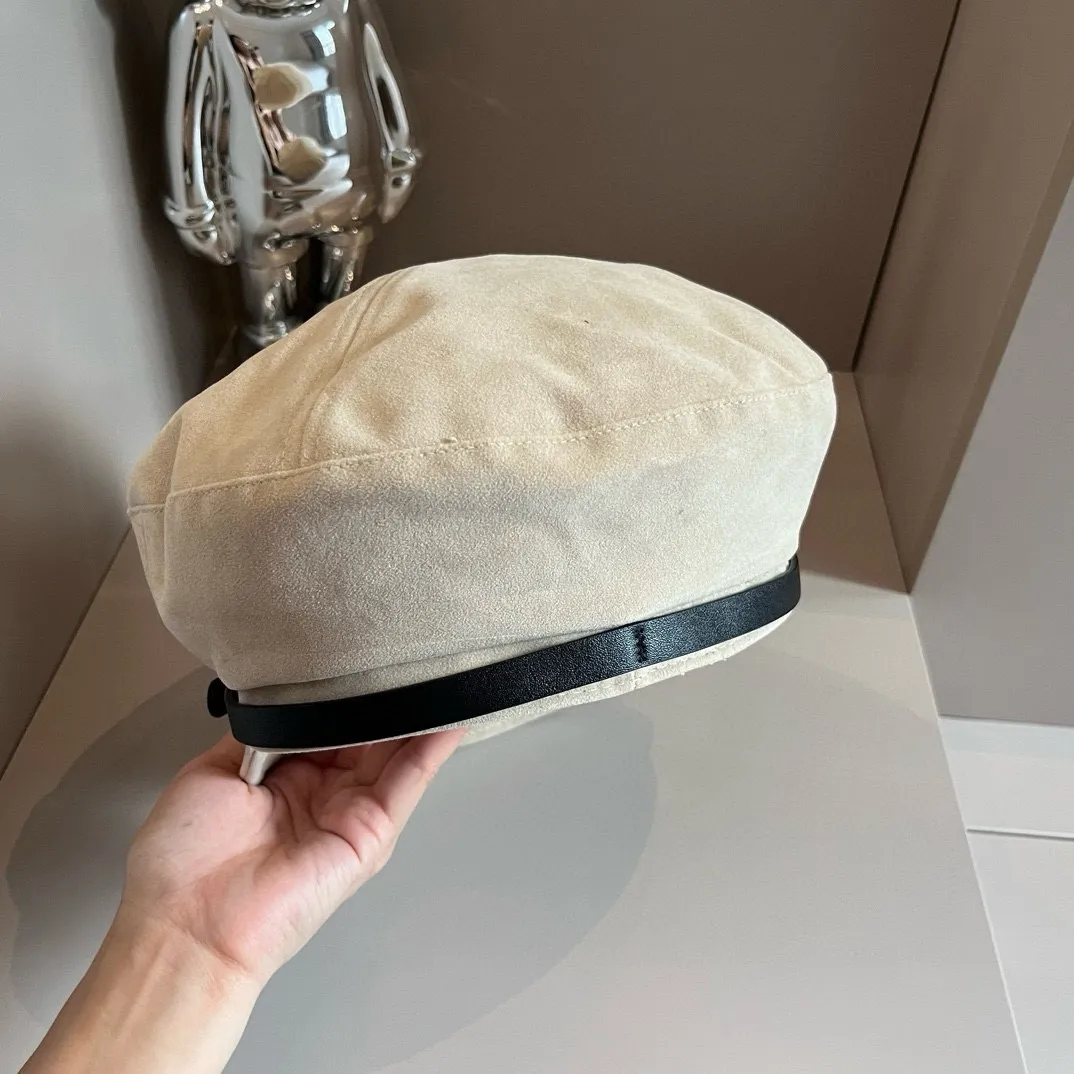 💰100¥ Gucci new peaked military cap, head circumference 57cm