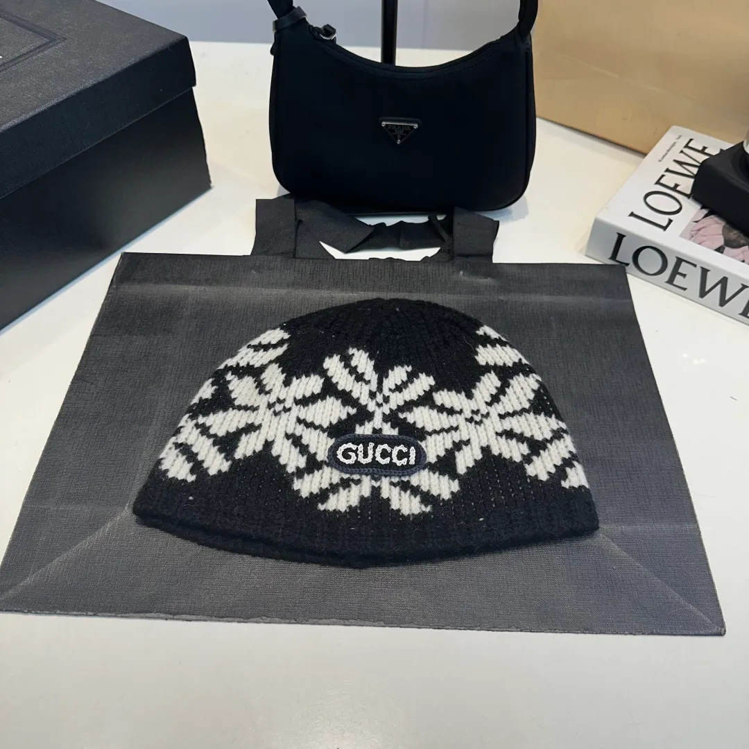 P80 Gucci knitted beanie, unisex