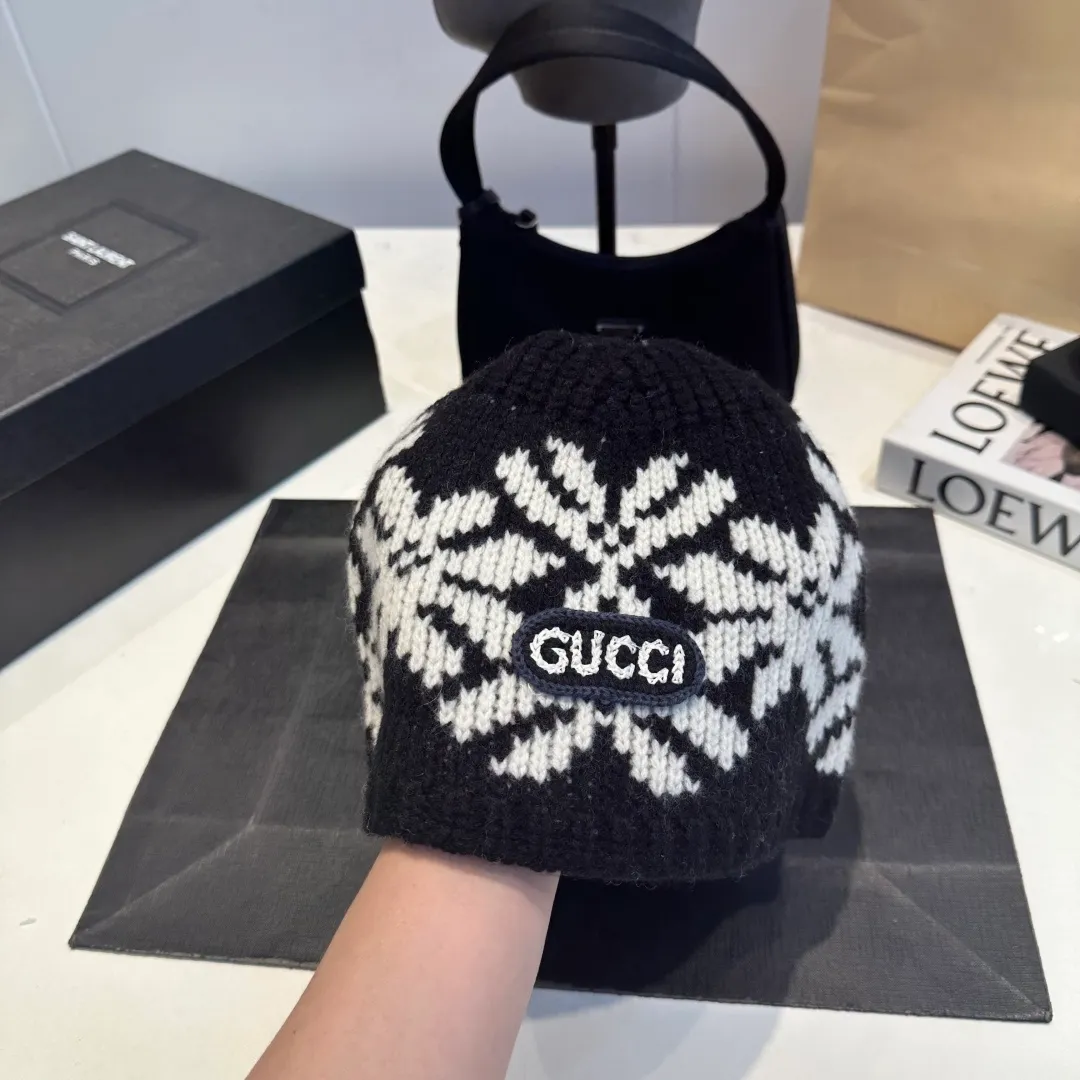 P80 Gucci knitted beanie, unisex