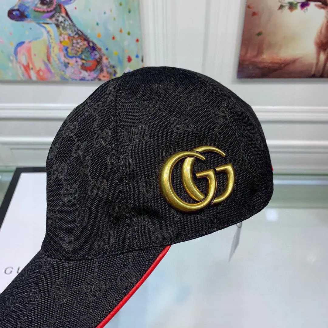 🉐110 Gucci (Gucci) new original baseball cap, metal double G, the latest model in the store, 1:1 mold customization, genuine mold hardware, original canvas fabric + first layer of cowhide, original quality! The quality is great, the basic head circumference is 56cm, and the patch is adjustable.