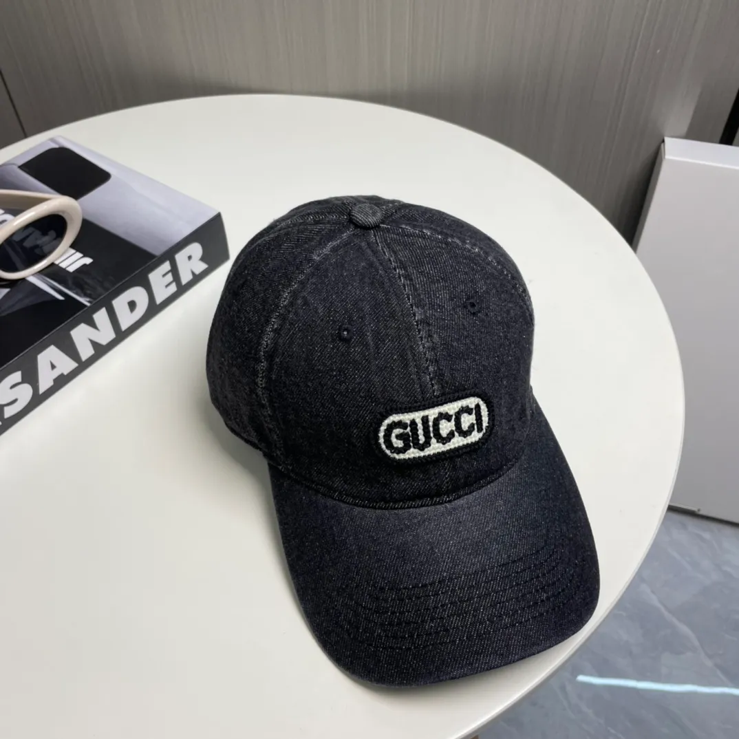 P50 GUCCI🧢New denim baseball cap is coming 🔥🎩 The craftsmanship is very exquisite, high-end and classy! Low-key luxury, easy to carry! Running volume!