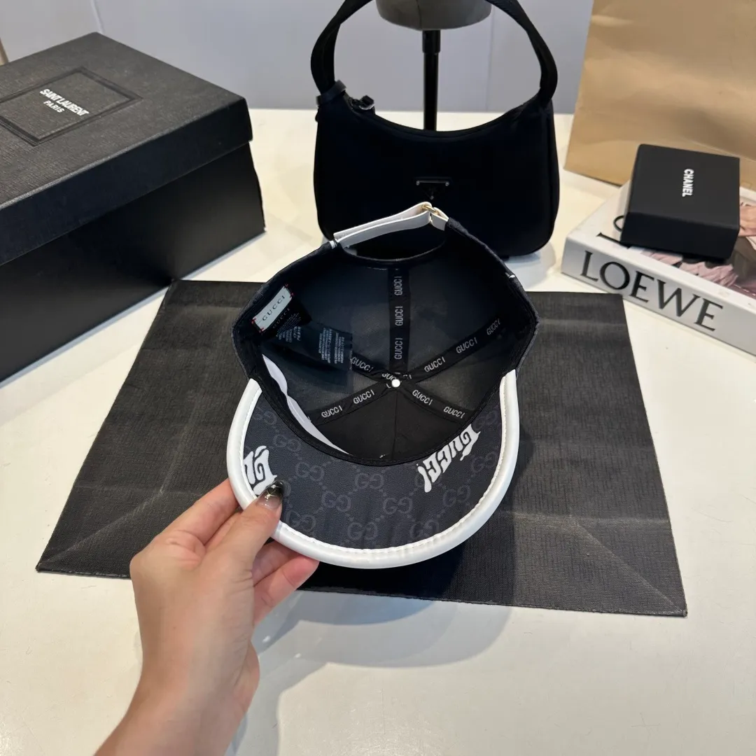P56 GUCCI Gucci Baseball Cap 🧢Official website new product Gucci Baseball Cap 🧢 is coming soon. The craftsmanship is very exquisite, high-end and classy! Low-key luxury, easy to carry! Running volume!
