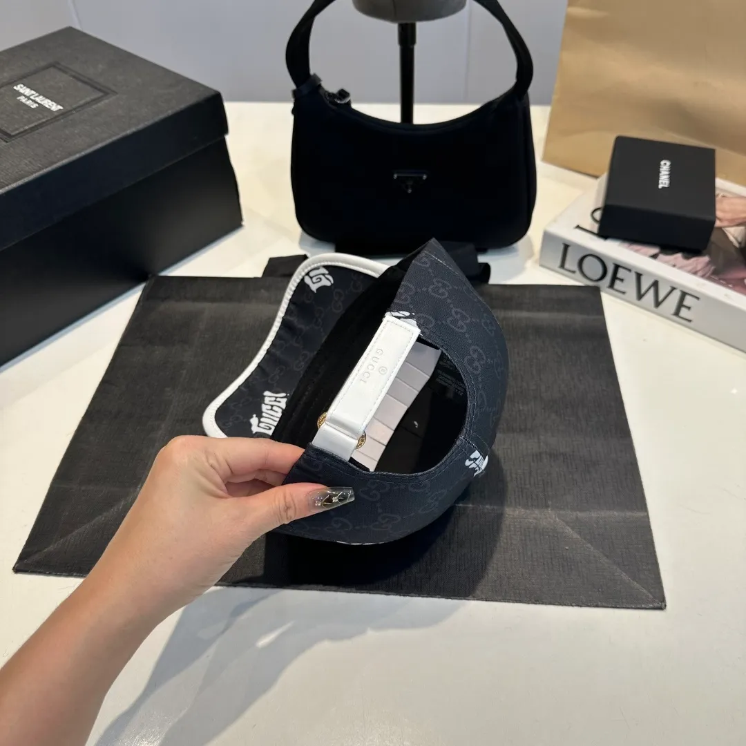 P56 GUCCI Gucci Baseball Cap 🧢Official website new product Gucci Baseball Cap 🧢 is coming soon. The craftsmanship is very exquisite, high-end and classy! Low-key luxury, easy to carry! Running volume!
