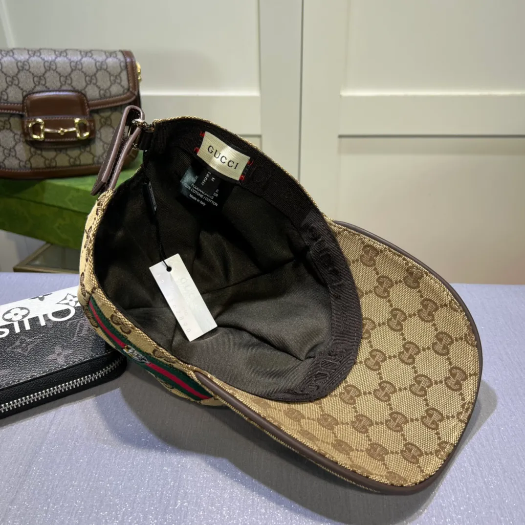 P80💰10,000-year-old classic model shipped! Gucci (Gucci) classic original baseball cap 😍😍Customized at the 1:1 counter mold, the highest version, original canvas + first layer of cowhide, pure cotton lining, light and breathable! Photographed in real life, suitable for men and women in all seasons, basic head circumference 56cm, adjustable patches.