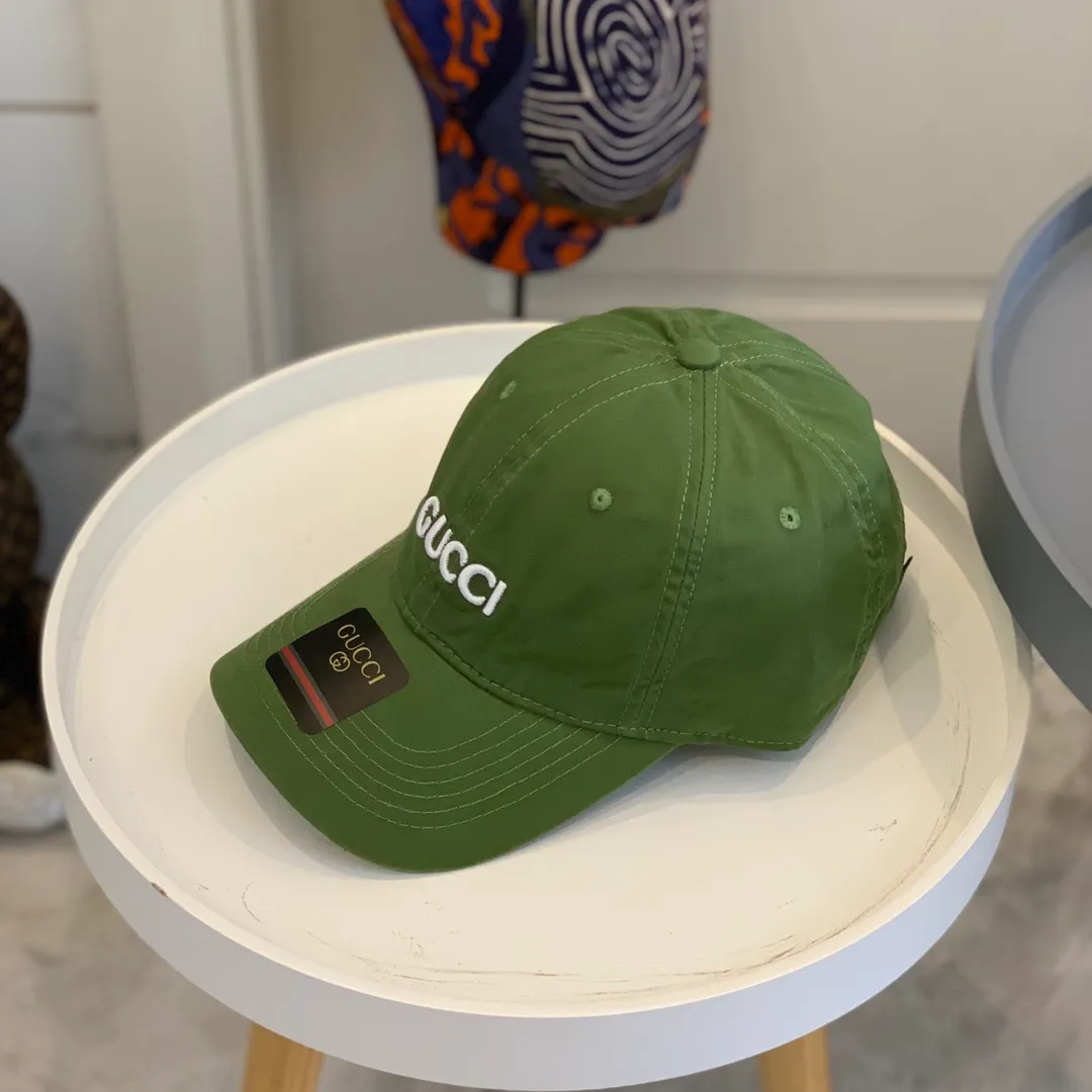 p60 Gucci Baseball Cap♥️GUCCI Baseball Cap🧢Official website new product Gucci Baseball Cap, original quality is very popular 🔥🎩 The craftsmanship is very exquisite, high-end and classy! Low-key luxury, easy to carry! Excellent quality👍Fashionable and versatile