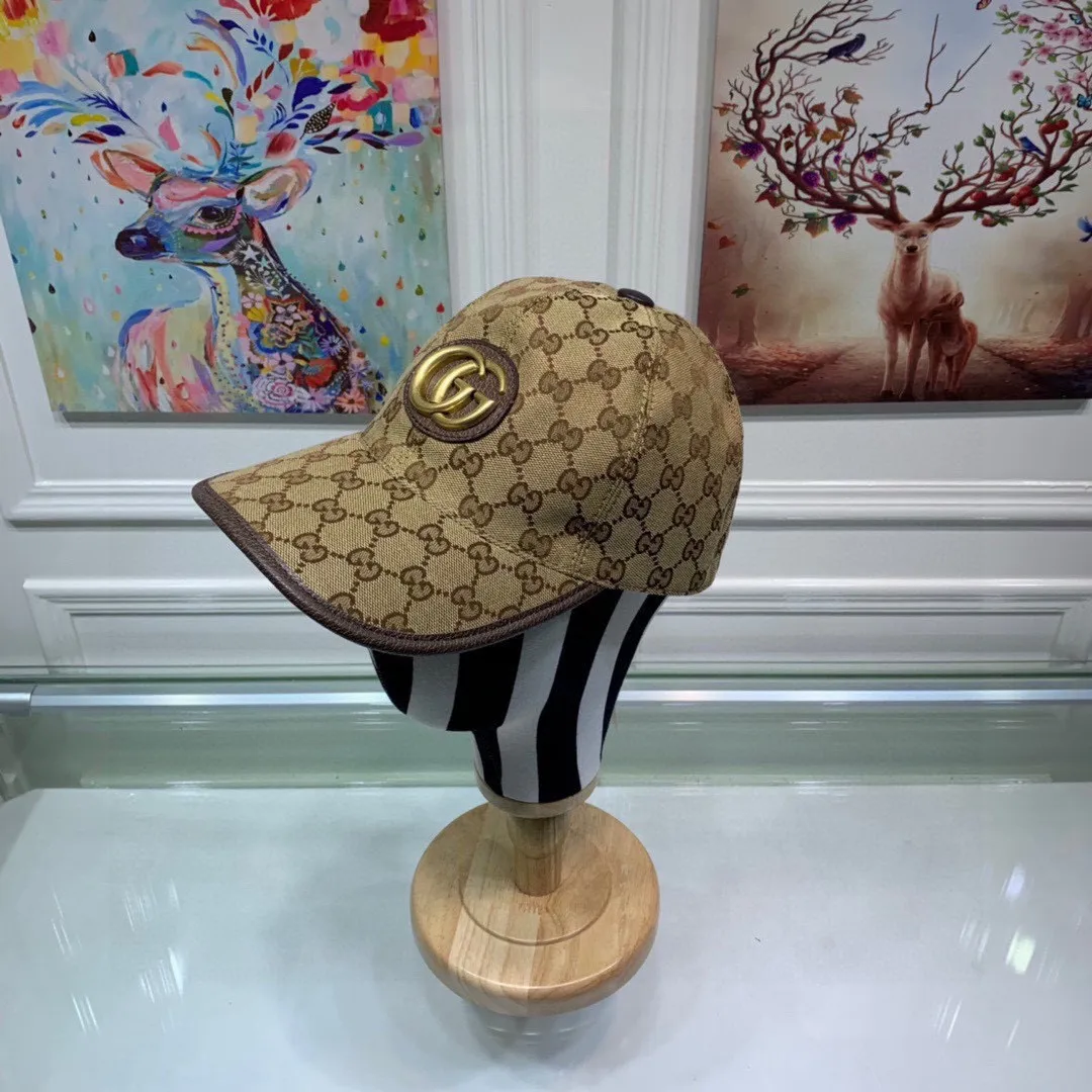 🉐100 Comes with a packaging bag, Gucci's new original baseball cap, metal double G, the latest model at the counter, 1:1 custom molding, genuine molding hardware, original canvas fabric + first-layer cowhide, original factory quality! The quality is great, the basic head circumference is 56cm, and the patch is adjustable.